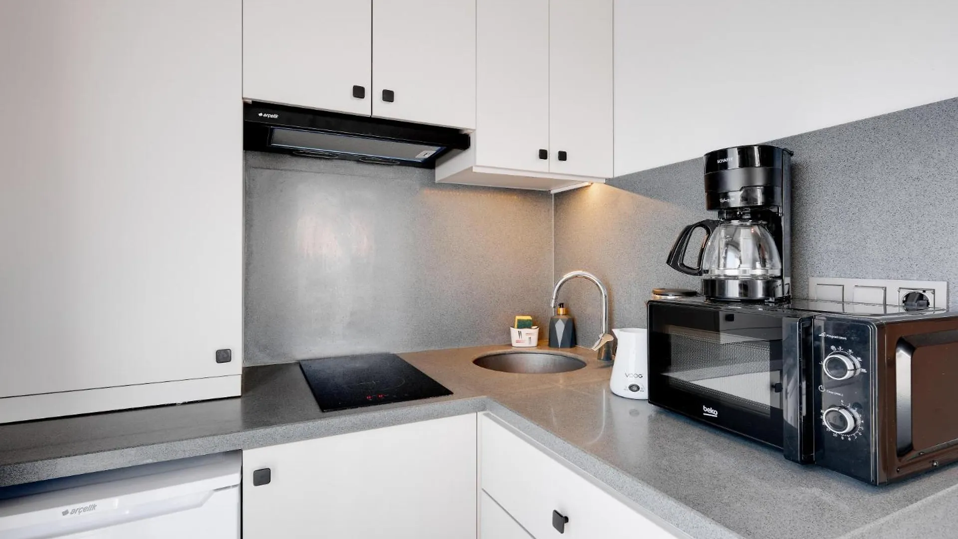 Earthquake-Resistant New Constructed In Kadikoy Apartment Istanbul Turkey